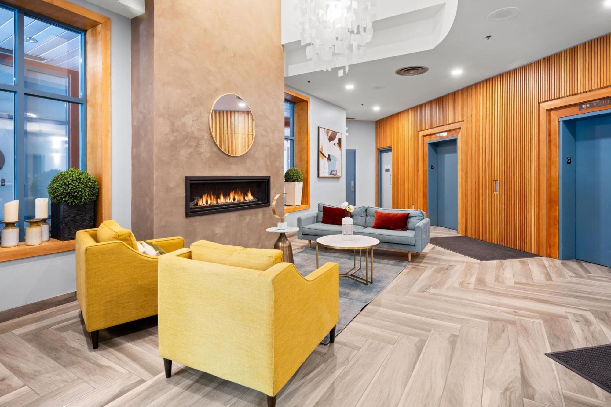 Alpenglow Lodge Family Studio With Murphy Bed By Mva Whistler Exterior foto